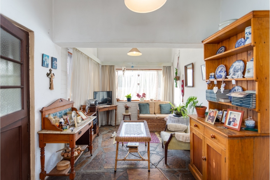 3 Bedroom Property for Sale in Oakdale Western Cape